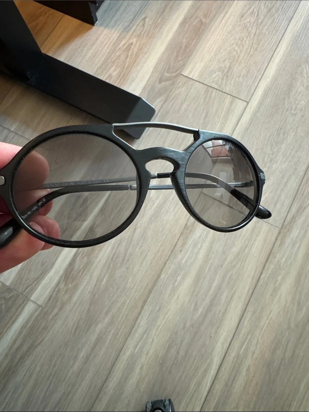 Giorgio Armani - Black Round Sunglasses with Double Bridge - Picture 6 of 8